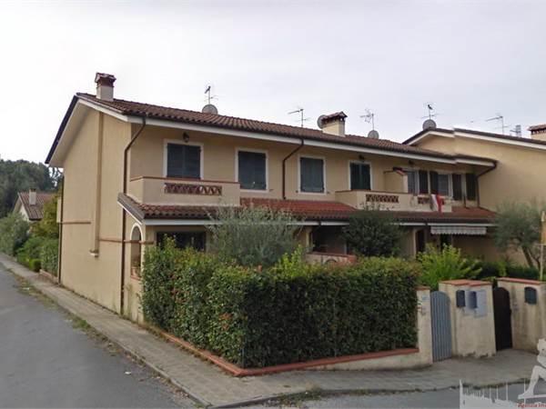 Terraced house for sale in Forte dei Marmi