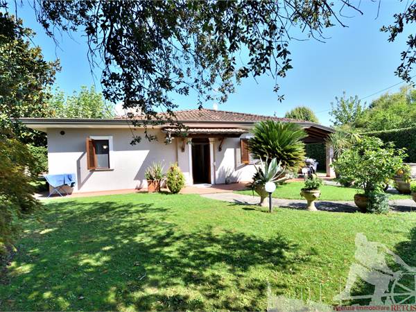 Villetta con 3 camere e 2 bagni